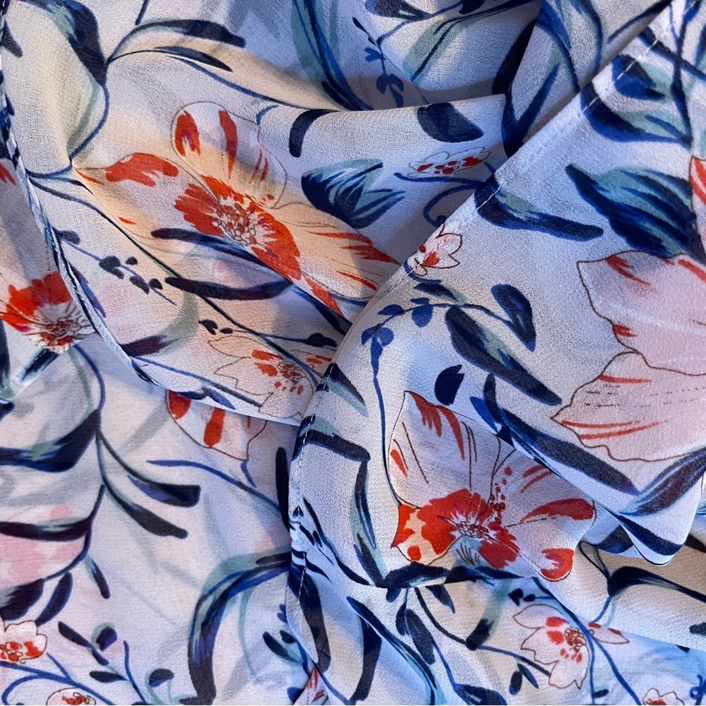 Cabi 5537 sleeveless b neck floral print stem blouse - Picture 7 of 9